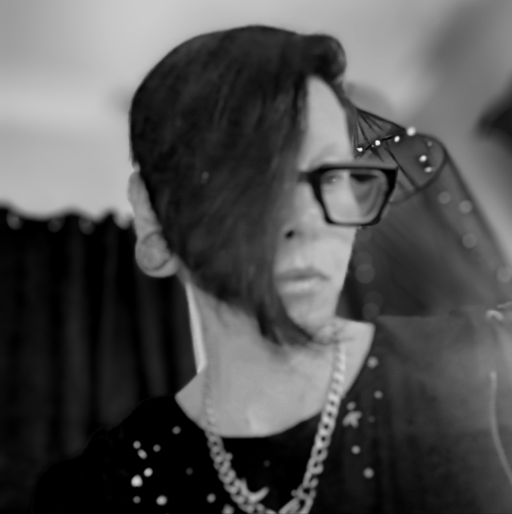 Meet your Posher, Shana